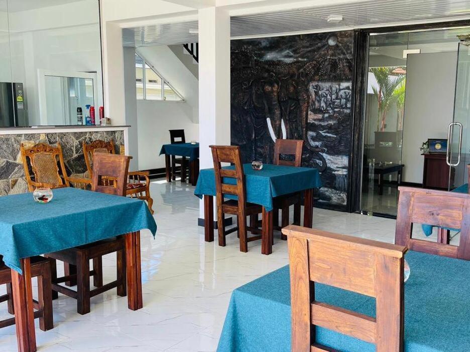 尼甘布 法恩维尔斯旅馆酒店 外观 照片